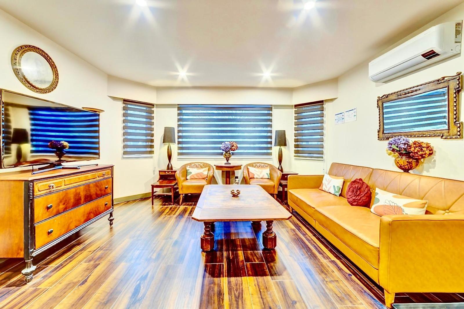 Neocolonial Nouveau Kensington Vancouver Extérieur photo