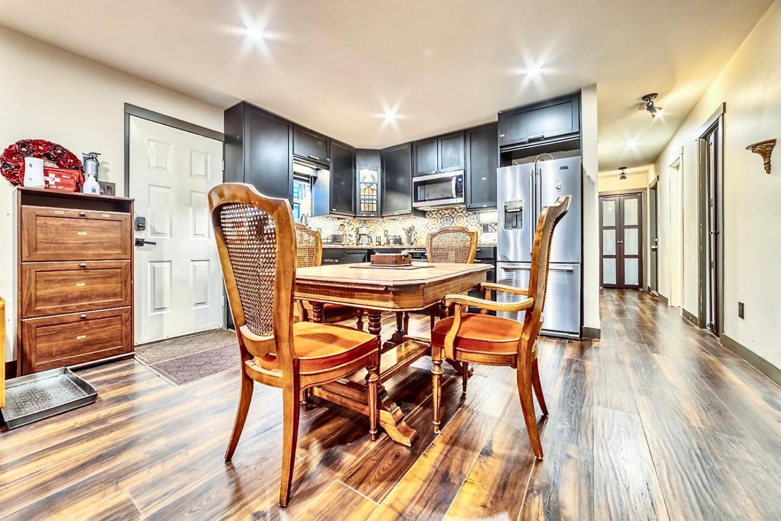 Neocolonial Nouveau Kensington Vancouver Extérieur photo